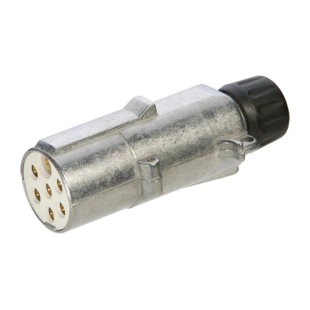 Spina 7 poli 24V (ISO 3731 Type S) Erich Jaeger di colore bianco, per l’alimentazione dei servizi ausiliari del rimorchio commerciale. Essenziale per luce retromarcia e ricarica. Affidabilità Codice 211013. Spina 7 poli 24V (ISO 3731 Type S) Erich Jaeger di colore bianco, per l’alimentazione dei servizi ausiliari del rimorchio commerciale. Essenziale per luce retromarcia e ricarica. Affidabilità Codice 211013.